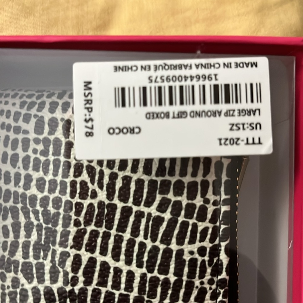 Trina Turk large zip wallet black and white NWT. - Picture 2 of 4